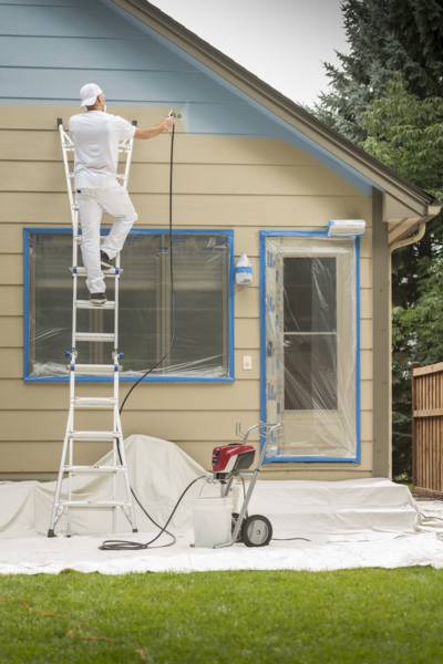Peinture extérieure de maison avec pulvérisateur airless Titan ControlMax 1900